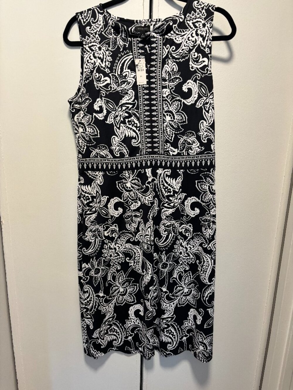 TALBOTS EFFORTLESS JERSEY SHEATH DRESS - PAISLEY M  Nylon Spandex Packable NWT